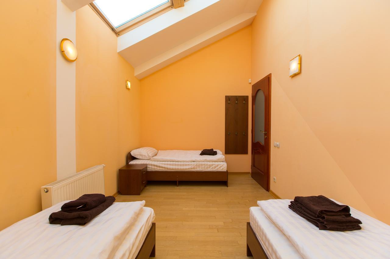 10 Rooms Lviv Exterior photo