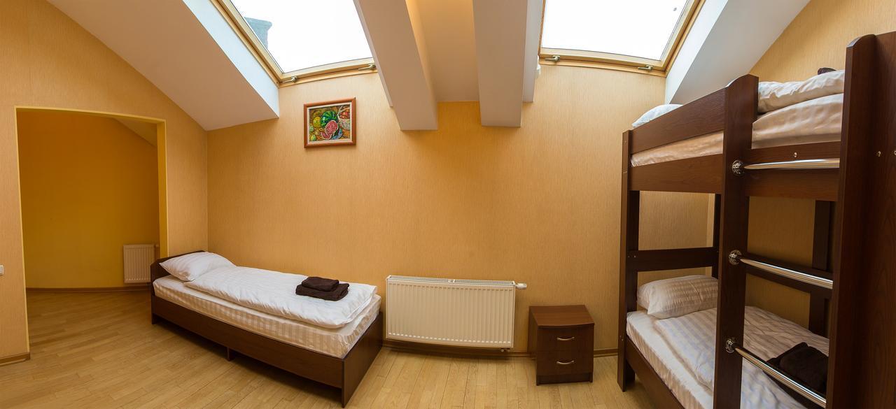 10 Rooms Lviv Exterior photo
