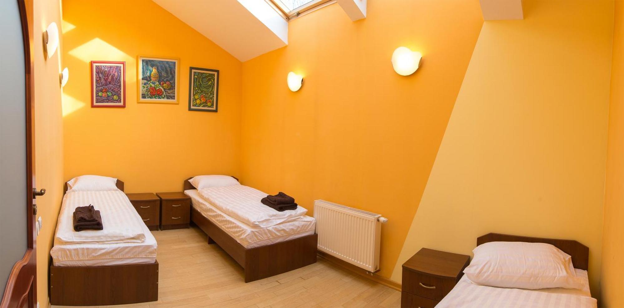 10 Rooms Lviv Exterior photo